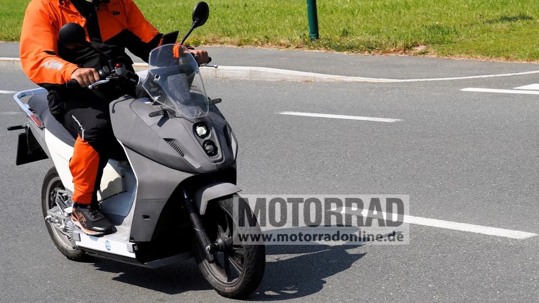 ktm escooter spied
