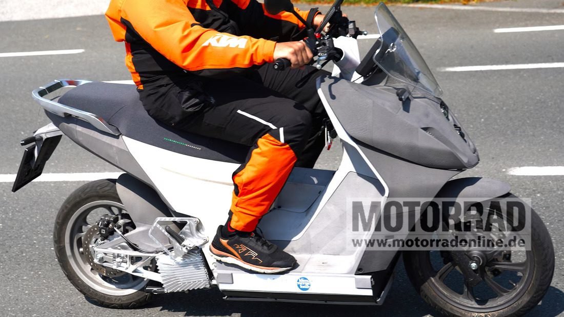 ktm escooter spied
