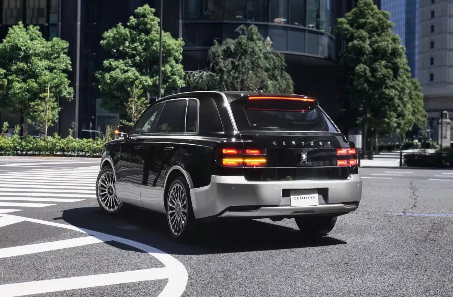 Toyota Century SUV