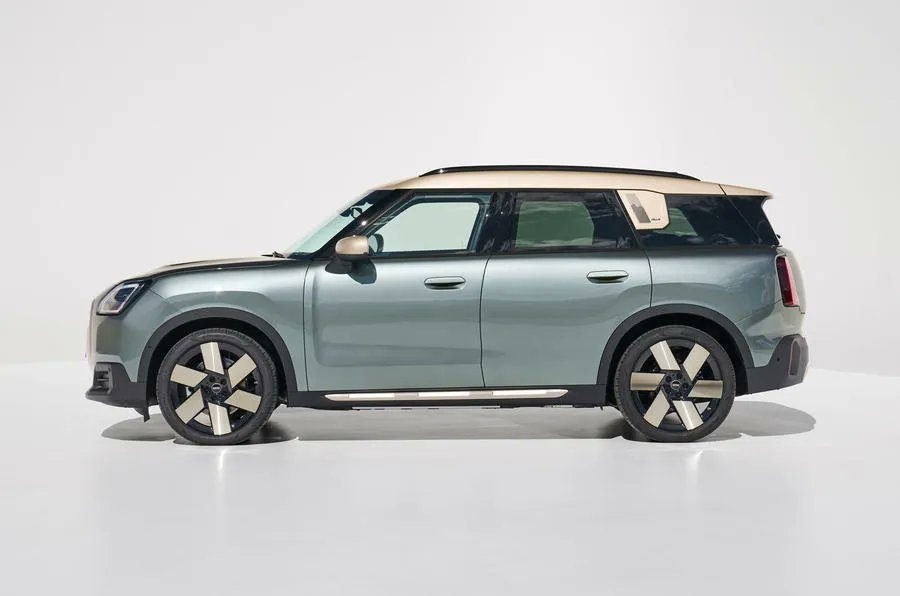 mini countryman side