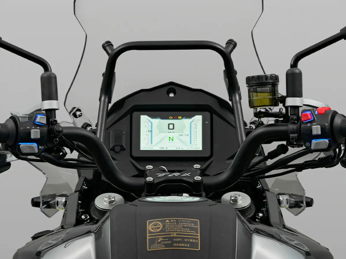 பெனெல்லி TRK 552X