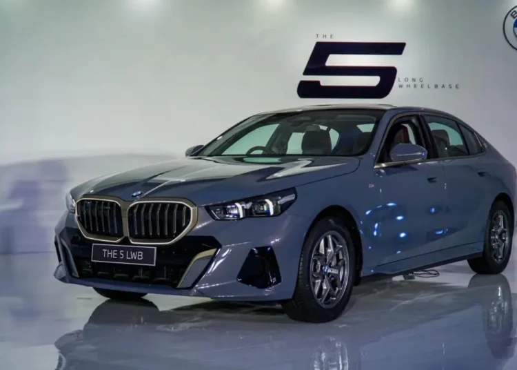BMW 5 Series LWB
