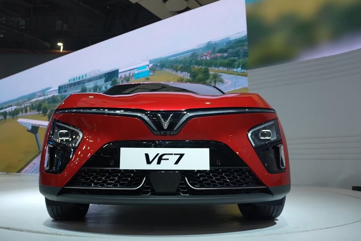 vinfast vf7 electric car
