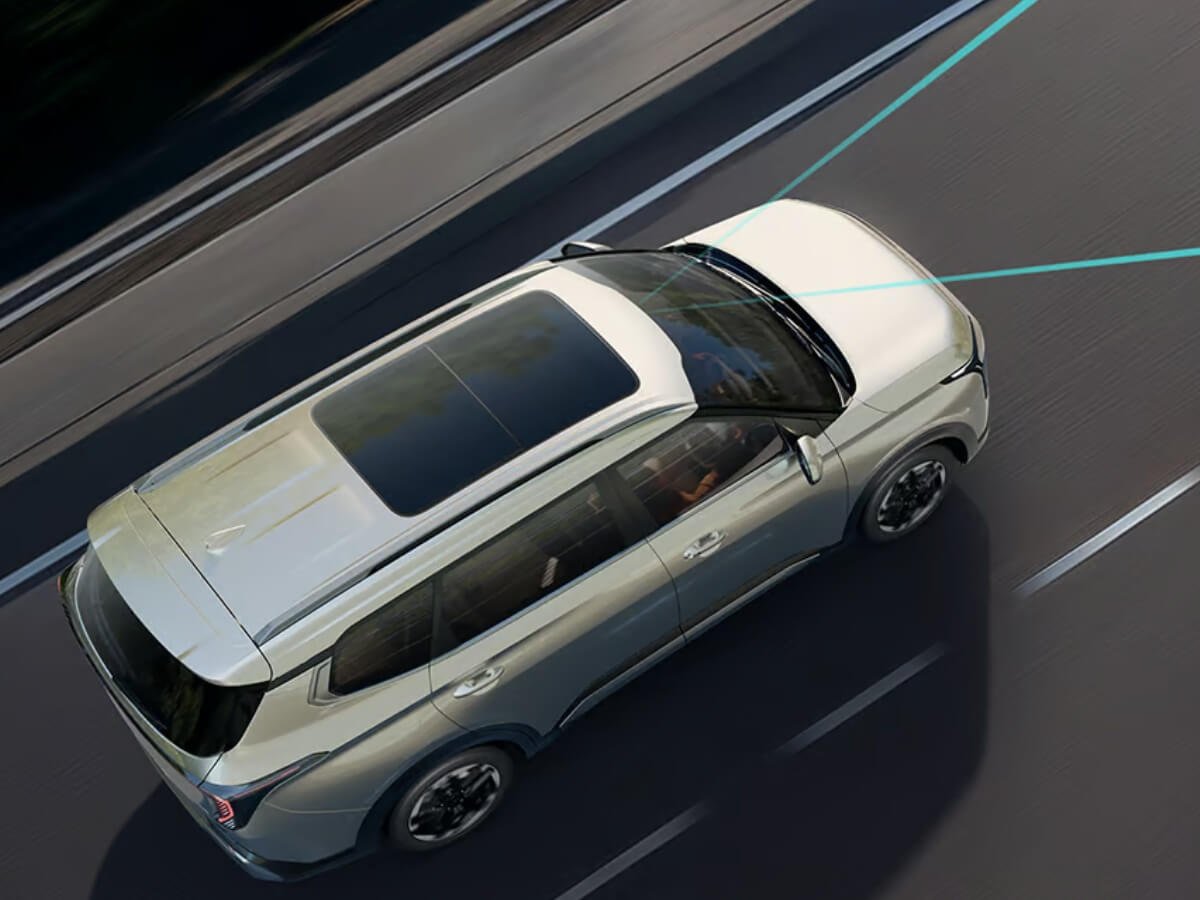 காரன்ஸ் கிளாவிஸ் எம்பிவி