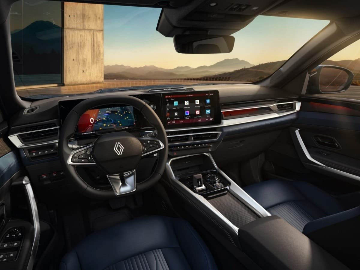 Renault Boreal interior