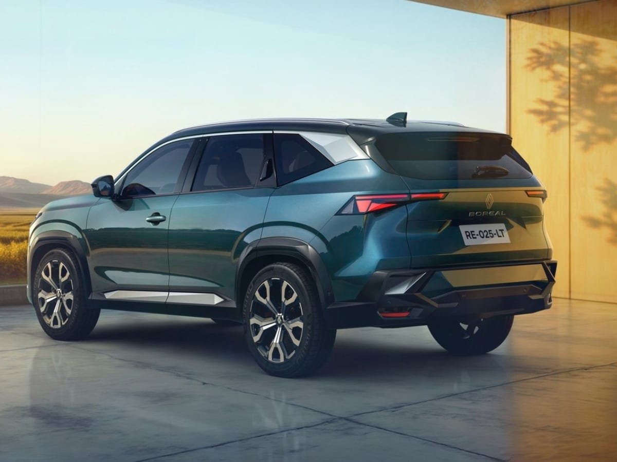 Renault Boreal side view