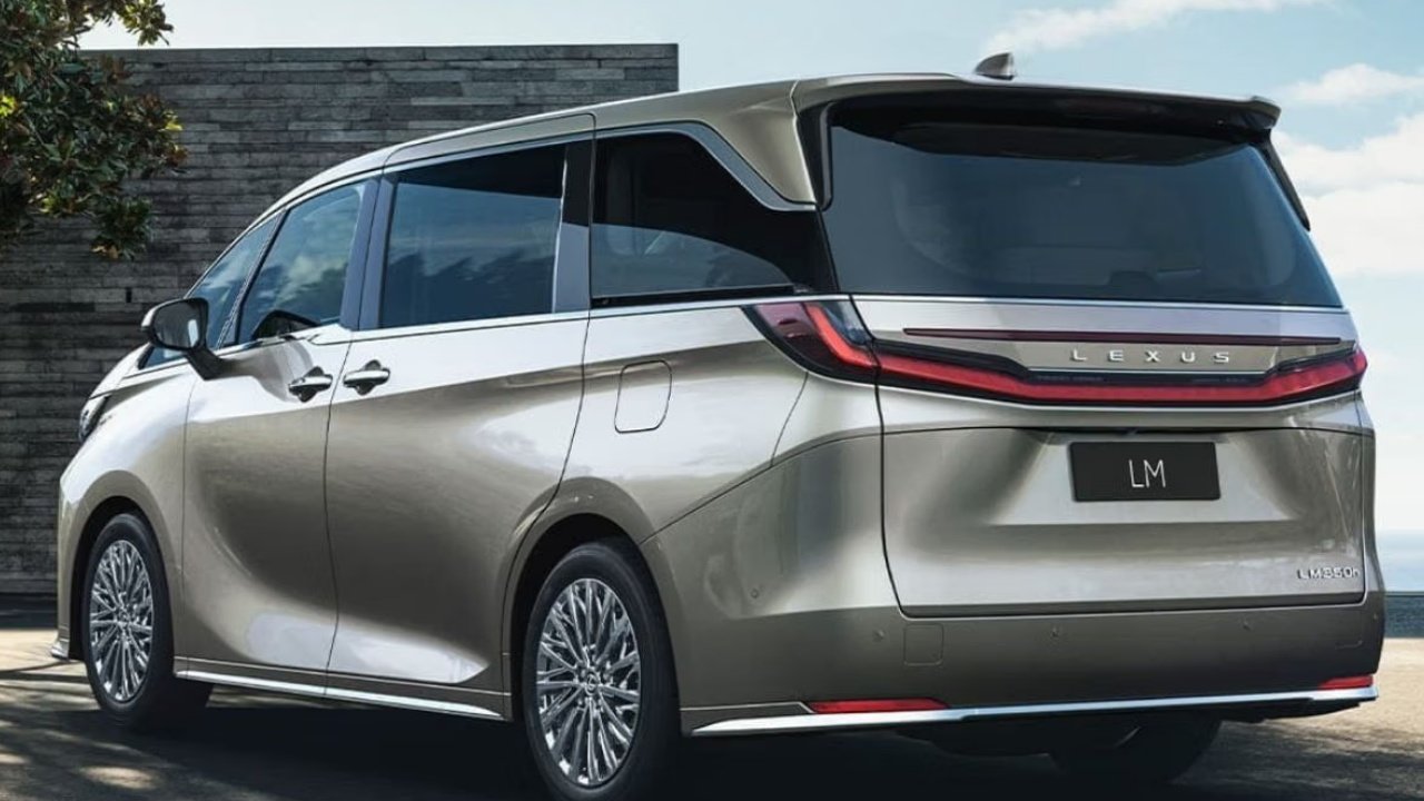 lexus lm 350h rear