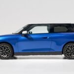2024 mini cooper electric side