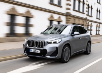 பிஎம்டபிள்யூ iX1 எலக்ட்ரிக் எஸ்யூவி விற்பனைக்கு வெளியானது