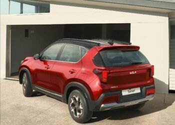 ADAS நுட்பத்துடன் 2024 கியா சொனெட் எஸ்யூவி அறிமுகமானது