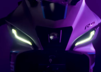 2024 yamaha r15 v4 headlight