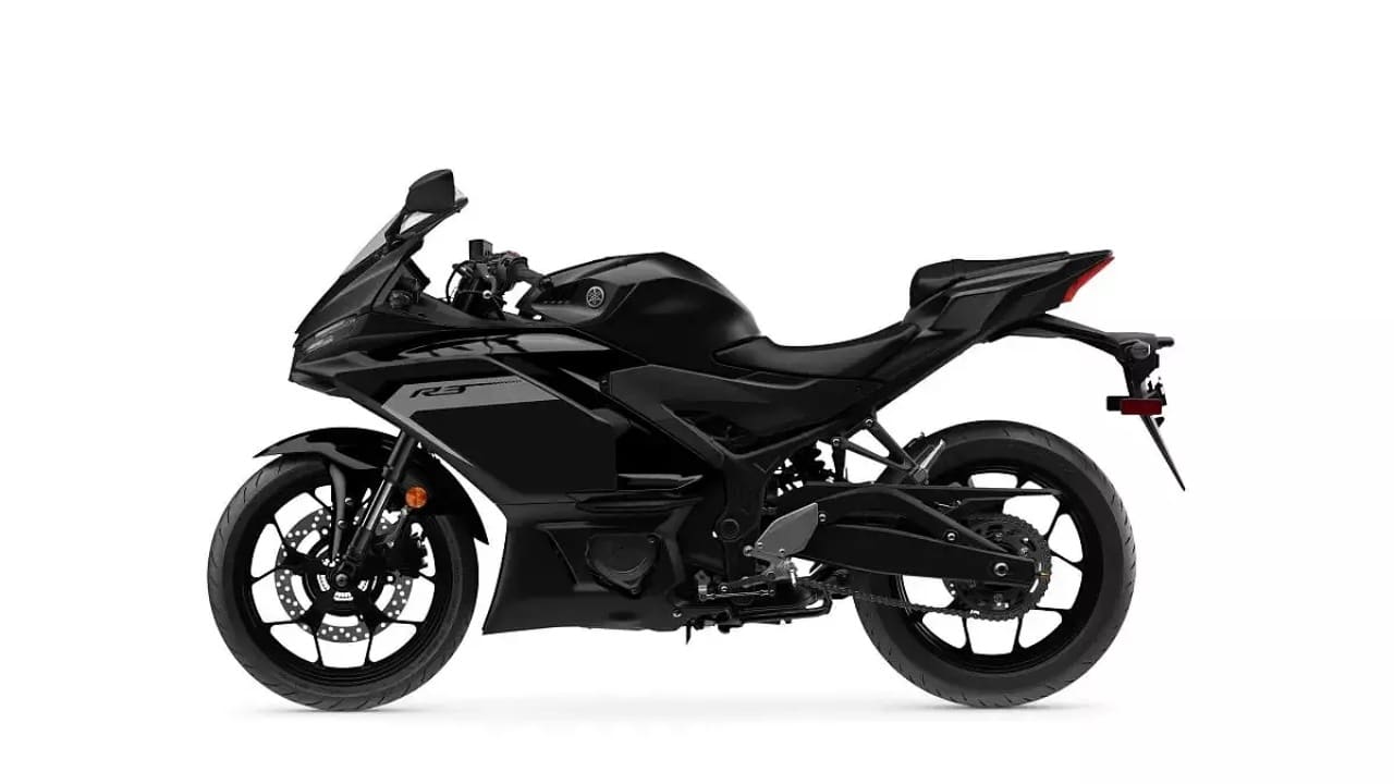 2025 yamaha r3 black