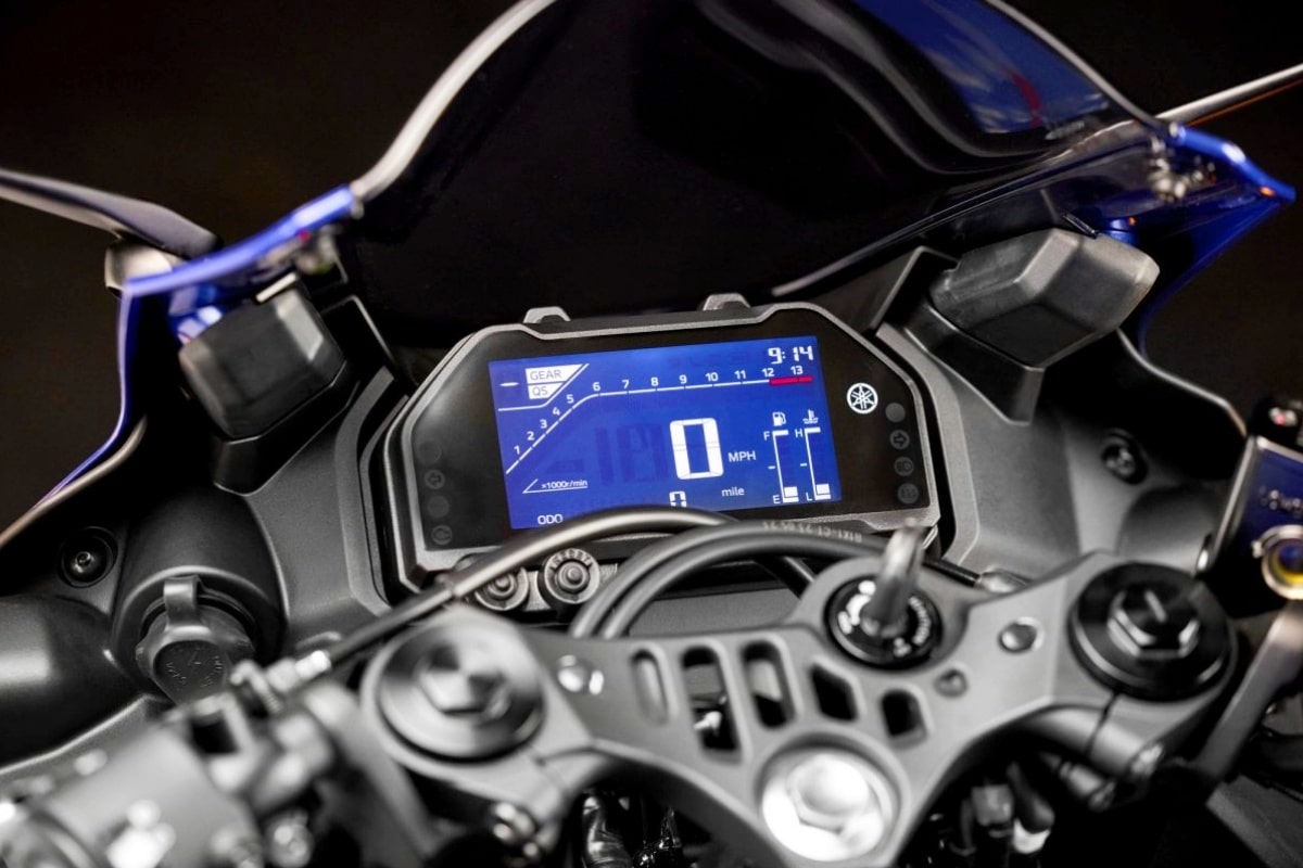 2025 yamaha r3 lcd cluster