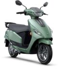 Suzuki e access Pearl Jade Green