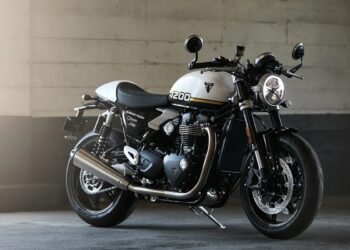 டிரையம்ப் ஸ்பீடு ட்வீன் 1200